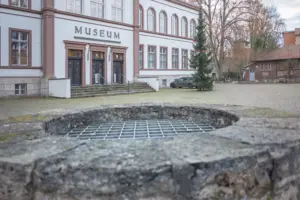 Museum mit Brunnen